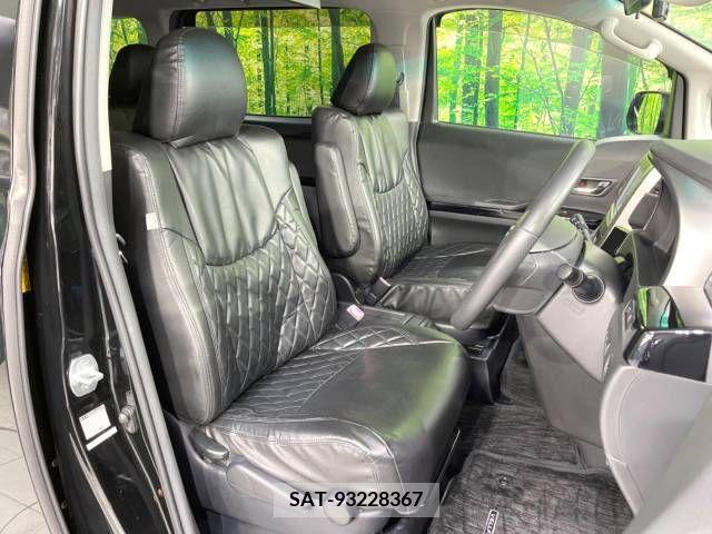 Toyota VELLFIRE 2012-05 215135-8
