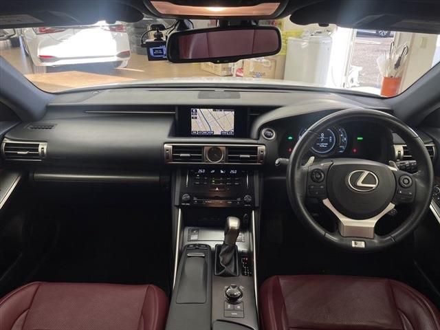 Lexus IS 2013-09 194381-18