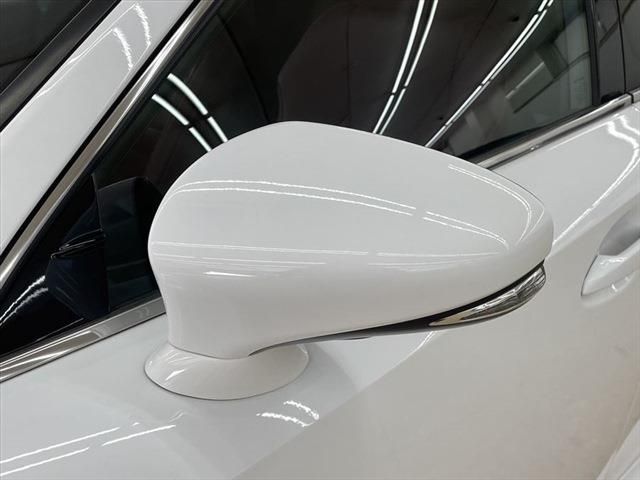 Lexus IS 2013-09 194381-12