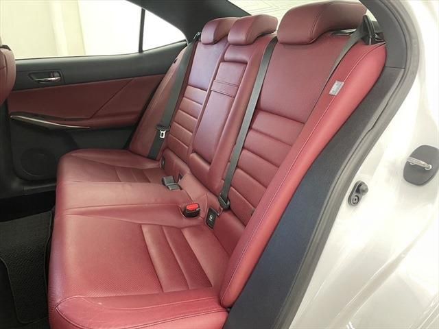 Lexus IS 2013-09 194381-22