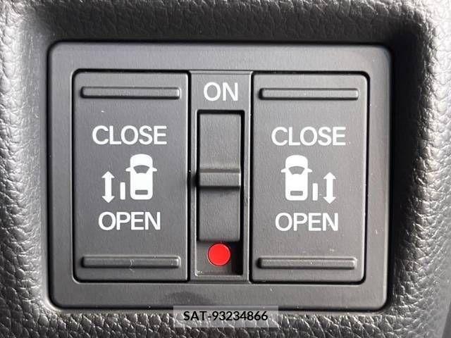 Honda N BOX CUSTOM 2018-01 278891-5