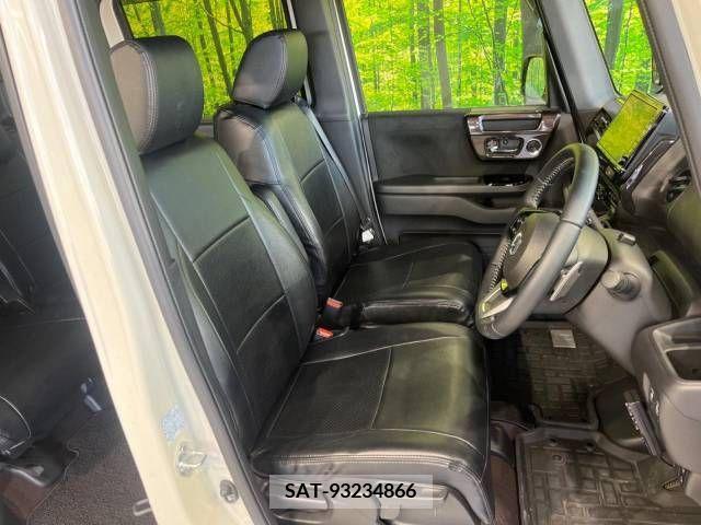 Honda N BOX CUSTOM 2018-01 278891-8