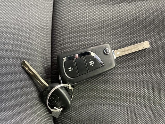 Toyota YARIS 2020-09 28028-21