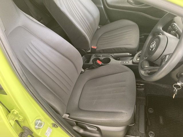 Toyota YARIS 2020-09 28028-8