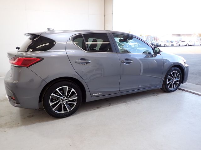 Lexus CT 2022-10 186625-4