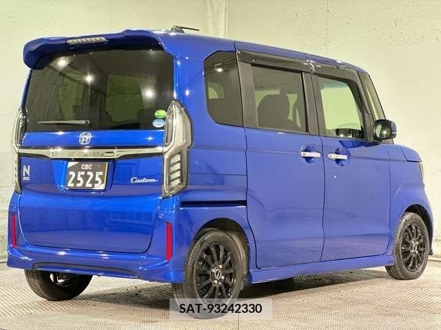 Honda N BOX 2017-11 223013-8