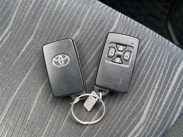 Toyota VOXY 2012-06 3465-27