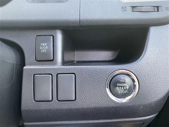 Toyota VOXY 2012-06 3465-24