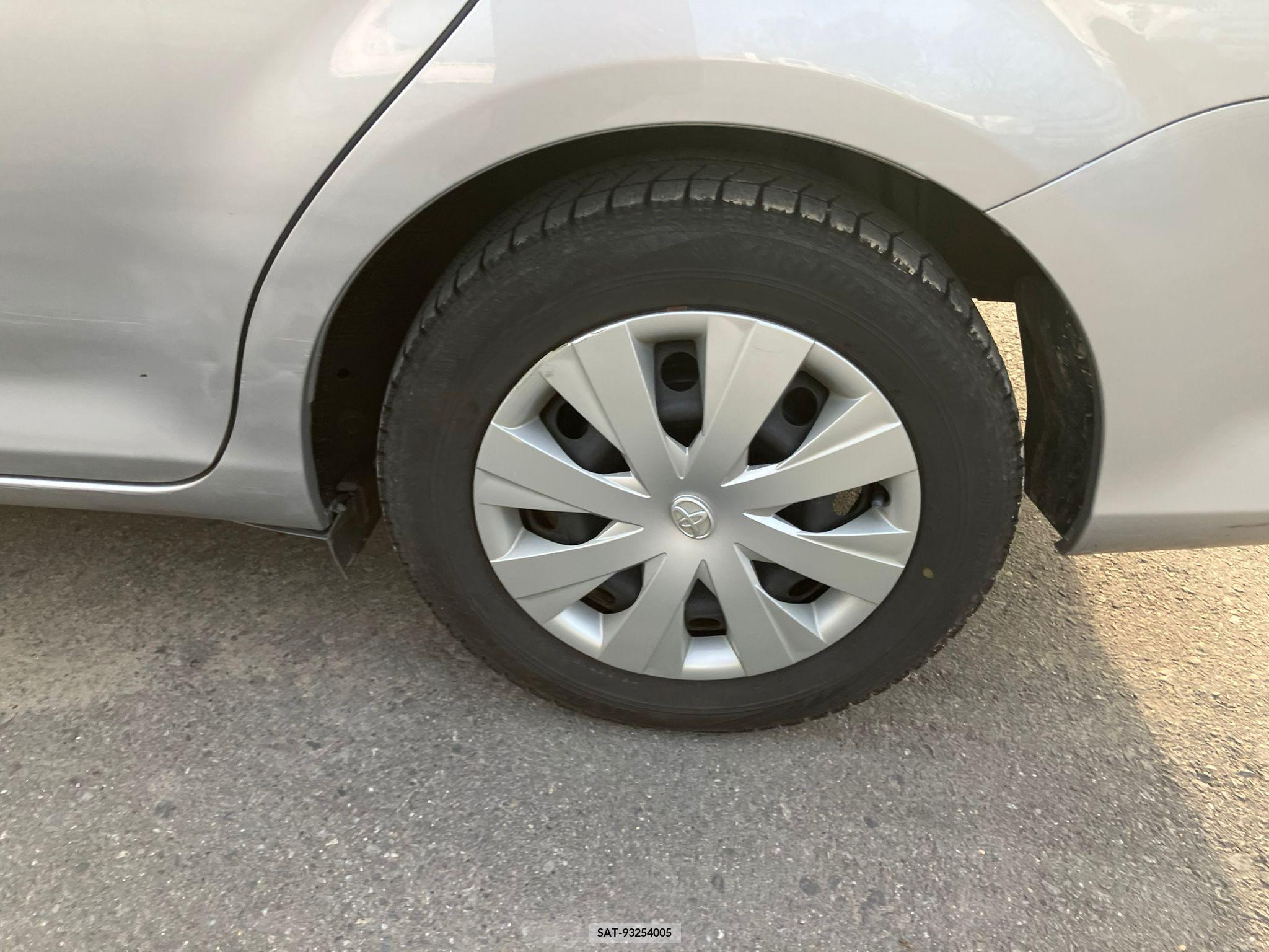 Toyota COROLLA AXIO 2017-03 257763-18