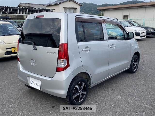 Suzuki WAGON R 2010-06 370962-12