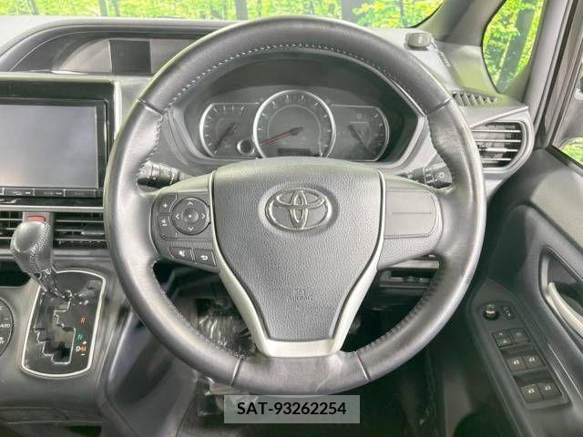 Toyota NOAH 2014-08 321697-11