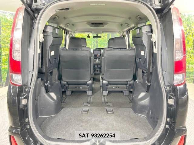 Toyota NOAH 2014-08 321697-10