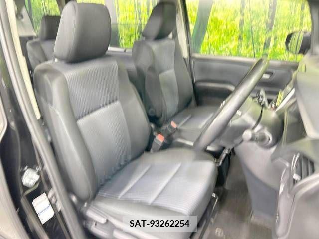 Toyota NOAH 2014-08 321697-7
