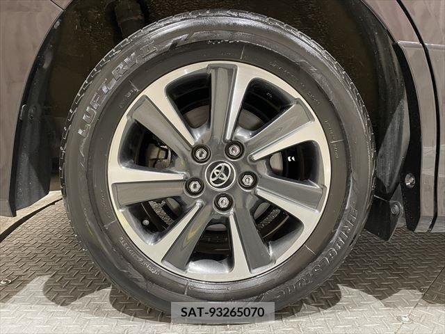 Toyota VOXY 2018-08 221948-15