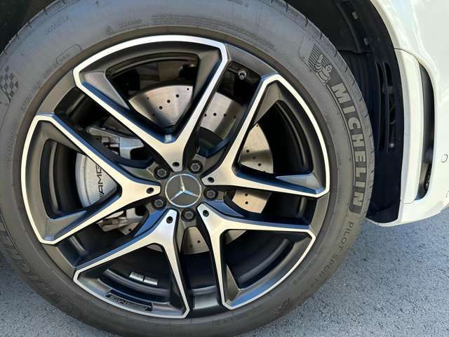 Amg E-CLASS 2022-04 21220-7