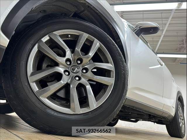 Lexus NX 2018-01 388223-10
