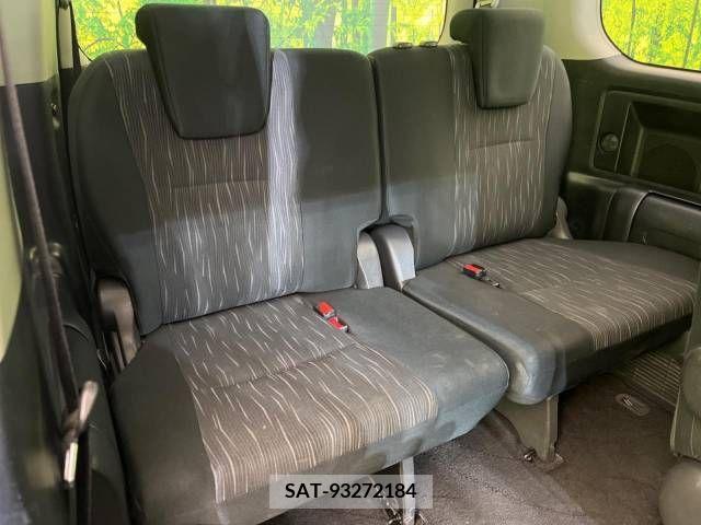 Toyota VOXY 2011-12 256259-10