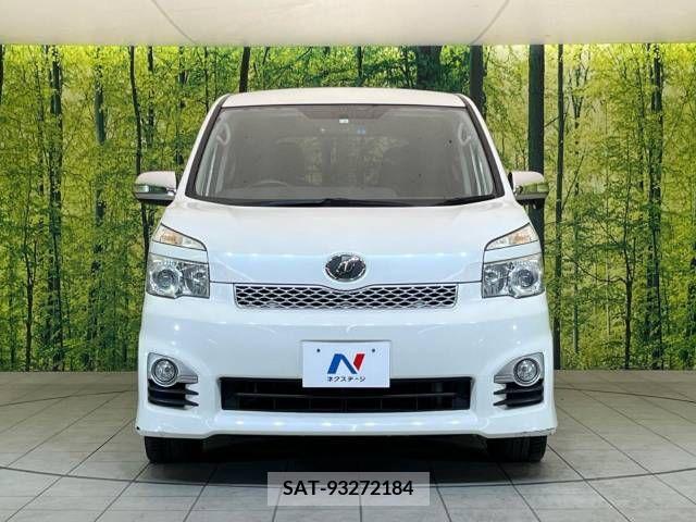 Toyota VOXY 2011-12 256259-15