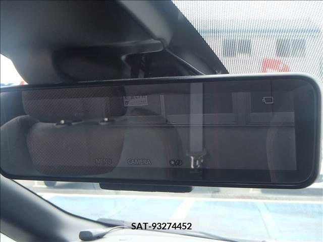 Nissan NOTE 2019-07 242785-16