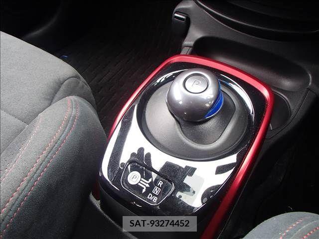 Nissan NOTE 2019-07 242785-17