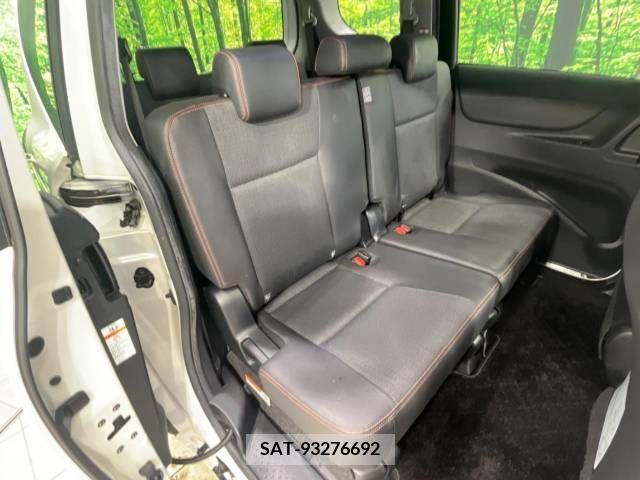Toyota SIENTA 2017-12 285111-9