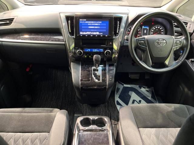 Toyota VELLFIRE 2019-08 9754-1