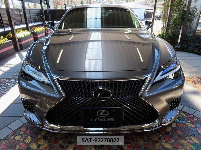Lexus LS 2022-09 241939-3