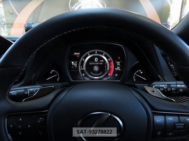 Lexus LS 2022-09 241939-19