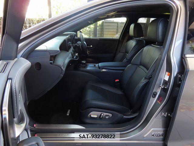 Lexus LS 2022-09 241939-13