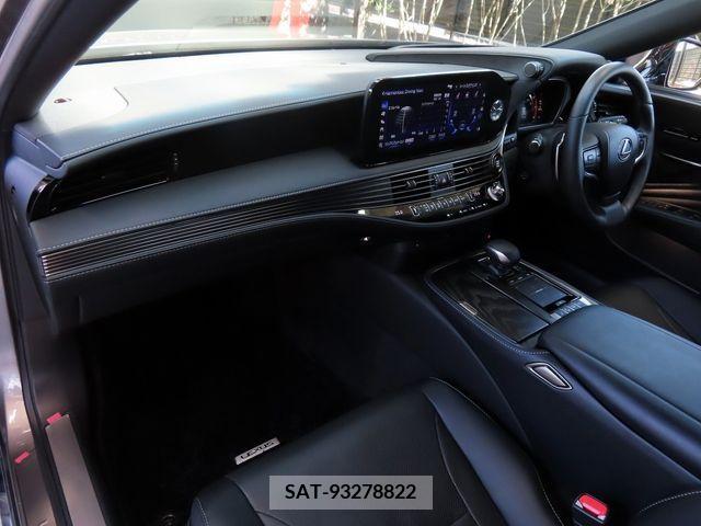 Lexus LS 2022-09 241939-14