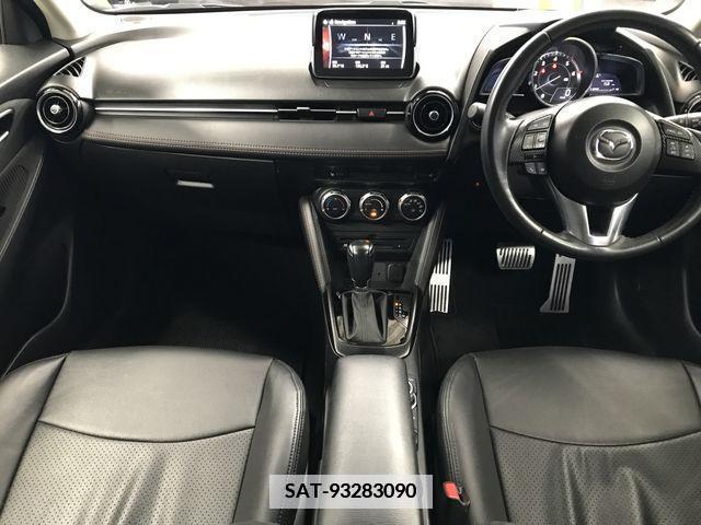 Mazda DEMIO 2016-11 382960-3
