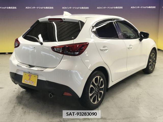 Mazda DEMIO 2016-11 382960-10
