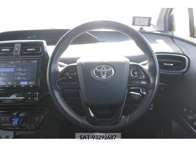 Toyota PRIUS 2019-12 225242-15