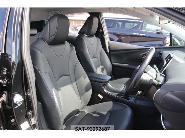 Toyota PRIUS 2019-12 225242-12