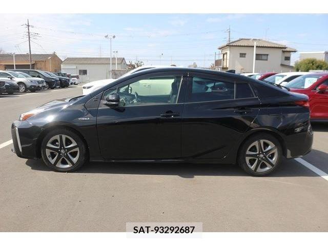 Toyota PRIUS 2019-12 225242-8