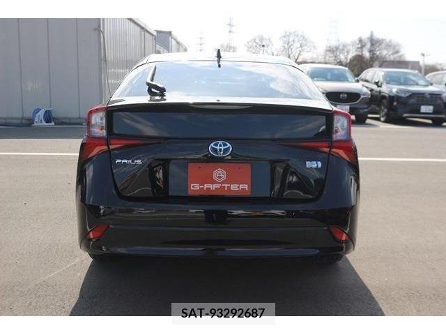 Toyota PRIUS 2019-12 225242-7