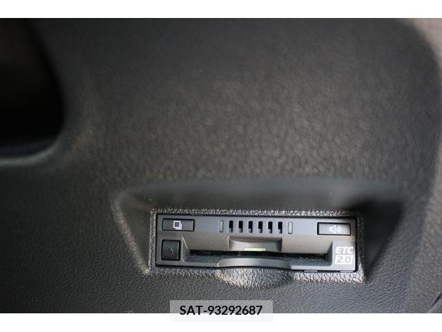 Toyota PRIUS 2019-12 225242-4
