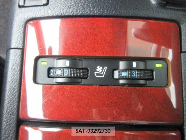Lexus HS 2011-05 275342-16