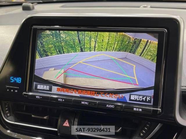 Toyota C-HR 2016-12 348677-4