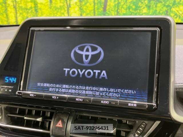 Toyota C-HR 2016-12 348677-3