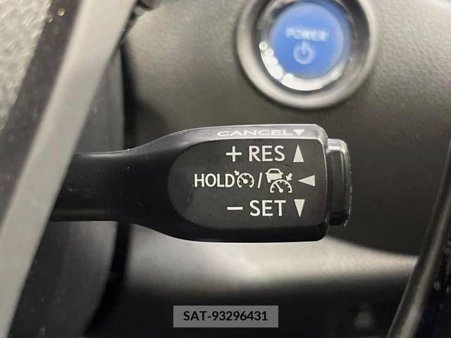 Toyota C-HR 2016-12 348677-5