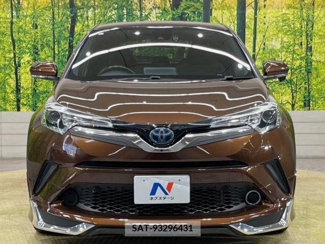 Toyota C-HR 2016-12 348677-14