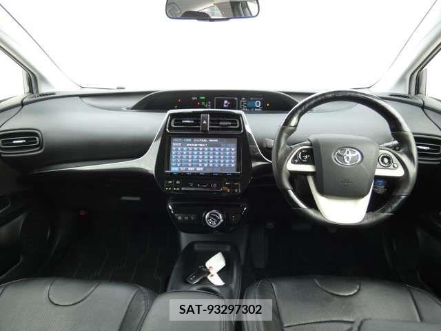 Toyota PRIUS 2016-03 366701-4