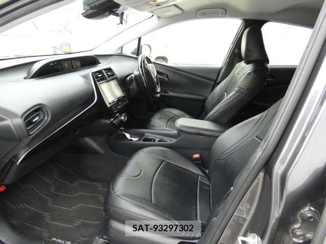 Toyota PRIUS 2016-03 366701-8