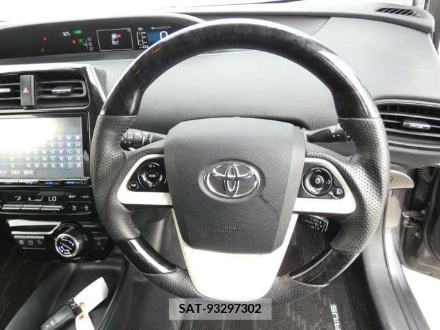 Toyota PRIUS 2016-03 366701-12
