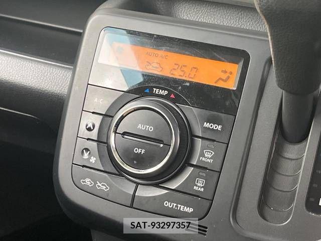 Nissan MOCO 2013-07 277813-6