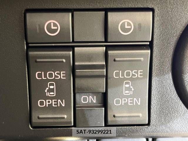 Toyota ROOMY 2021-06 331160-3