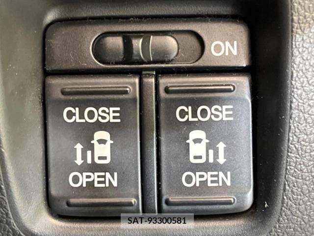 Honda N BOX CUSTOM 2015-08 328873-4