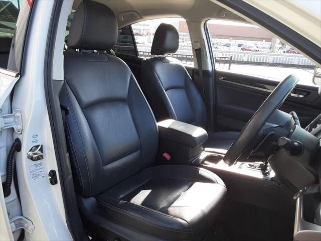 Subaru LEGACY B4 2017-10 193548-19