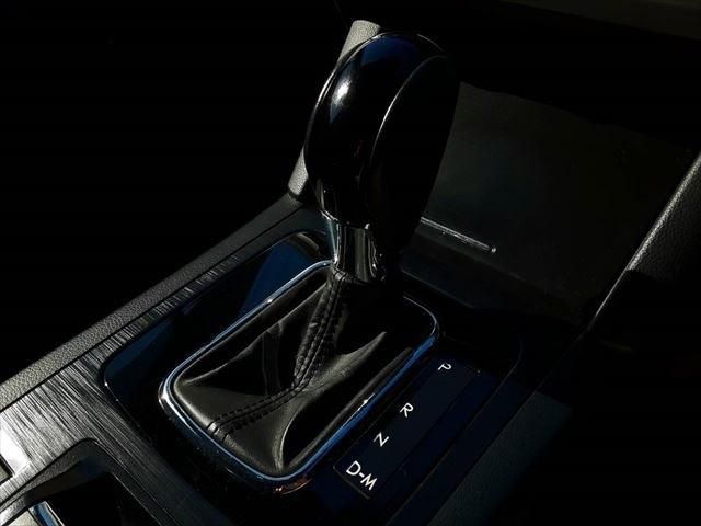 Subaru LEGACY B4 2017-10 193548-25